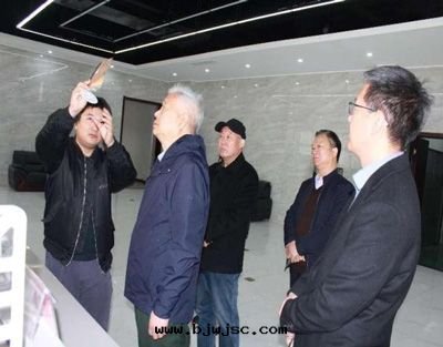 河(hé)南(nán)省(shěng)軍民(mín)協同(tóng)創新(xīn)創業服(fú)務(wù)聯盟莅臨公(gōng)司商談合作(zuò)事(shì)宜